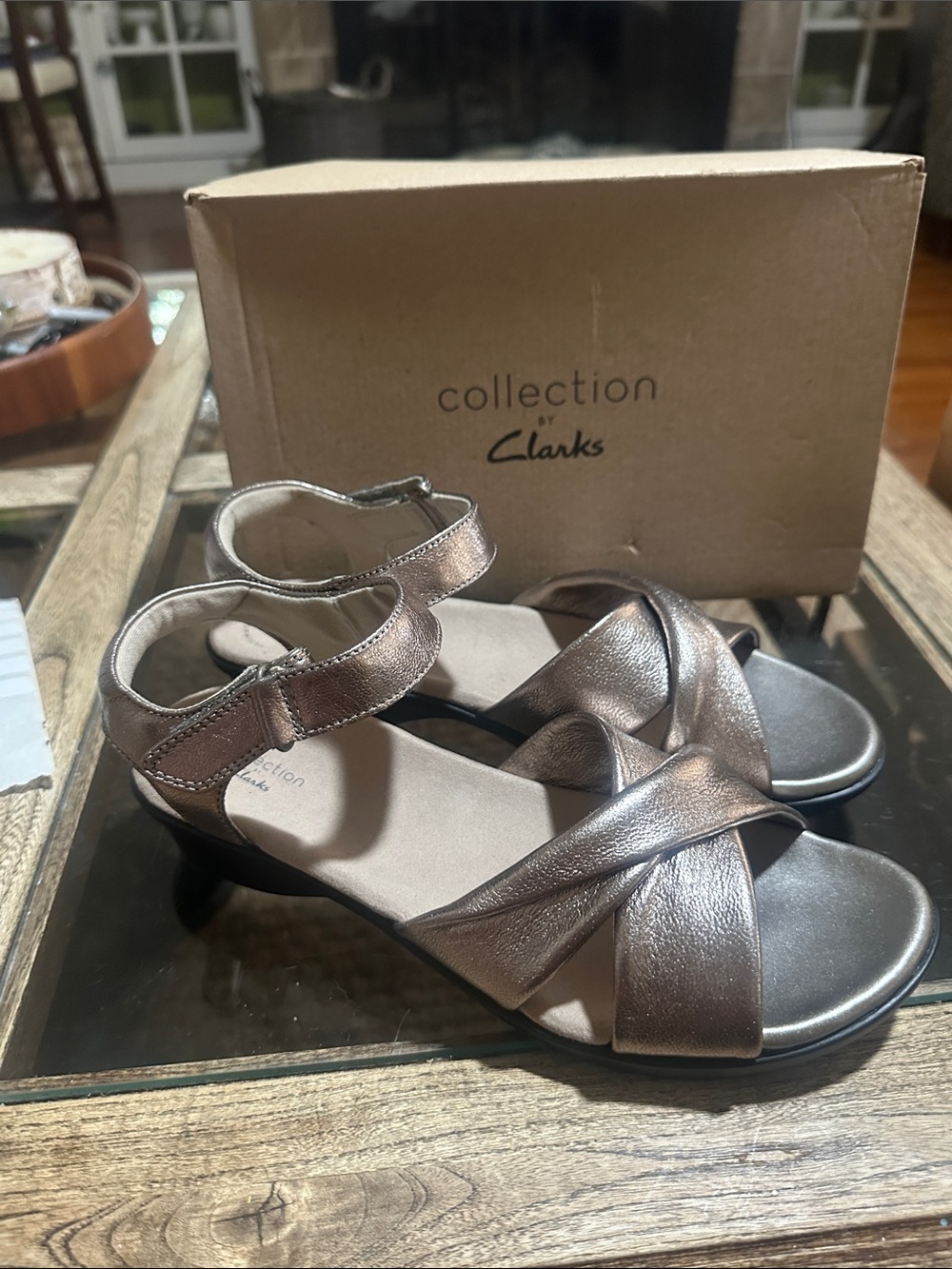 Clarks Loomis Chloe Metallic Bronze Strappy Ankle Sandals New